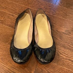 Vince Camuto ballet flats